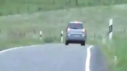 Sıcak Alman koca memeli sokak fahişesi.