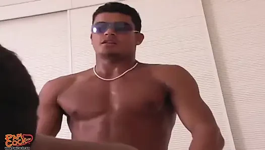 Rei + tigroio - bana şaplak at