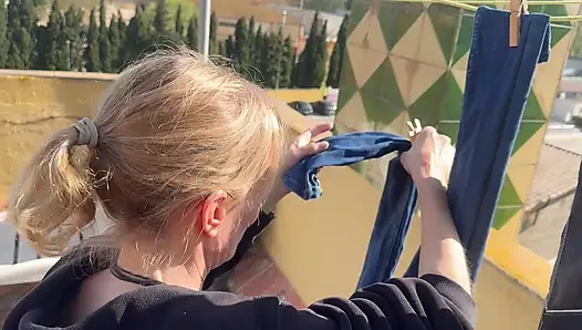 ÇAMAŞıR MAKINESI ODASı - KOMŞU YARAK EMIYOR VE AĞZıNA BOŞALıYORUM