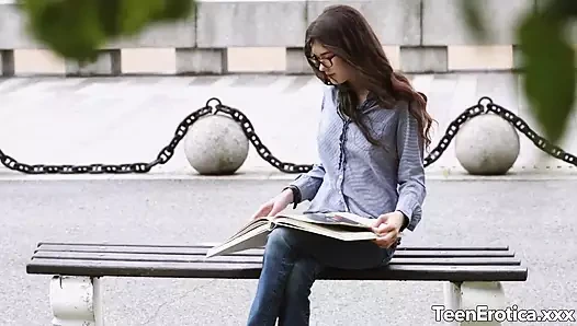 Ariana güzel bir döl bağımlısı