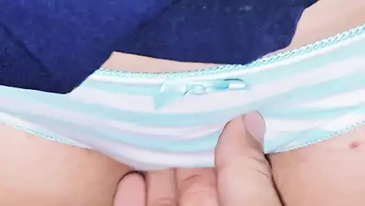 Bu kız öğrenci ilk kez seks yapıyor