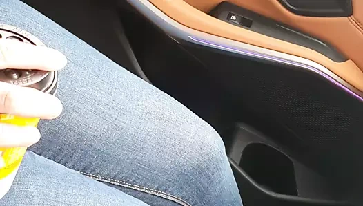 Rumen çift polisin önünde arabada sikişirken yakalandı