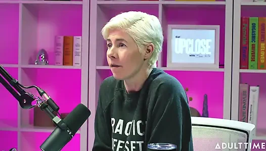 Blake Flower: Brainrot, Facetune ve Futanari | Adult Time Podcast