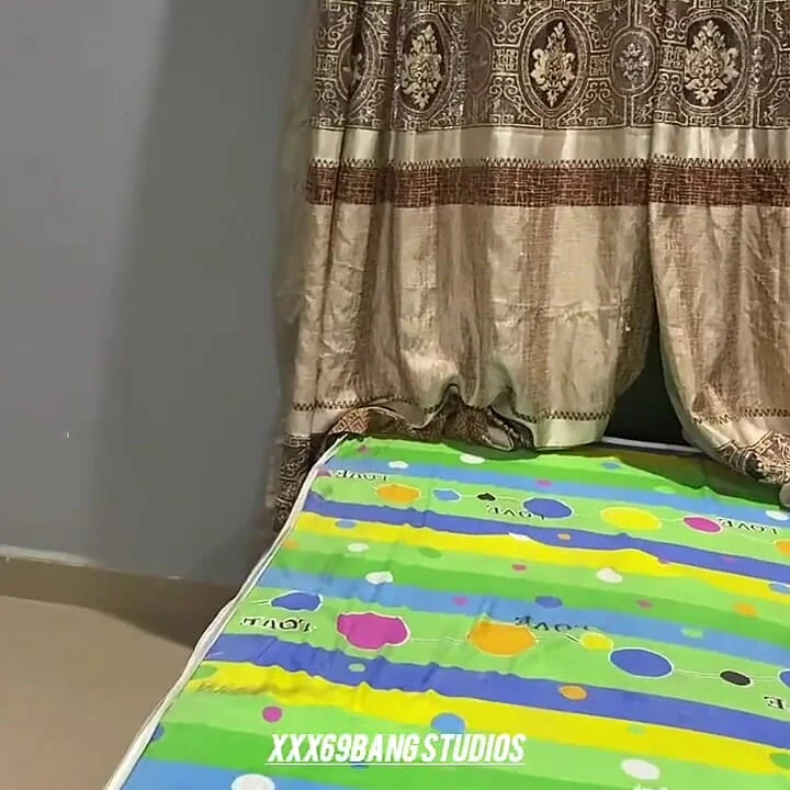 Azgın sürtük korunmasız ve taşaklara kadar domine ediyor
