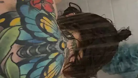 Hatunla duş eğlencesi