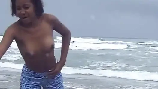 Utanmaz Jamaikalı çift!