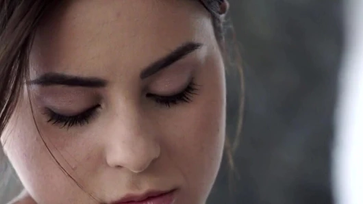 Becerdin güzellik seviyor ona siyah erkek arkadaş