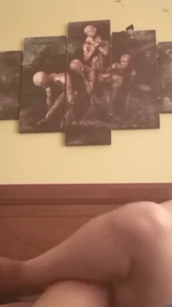 Падающий с челюсти момент из "С моим зрелым христианским другом, мы, когда можем"