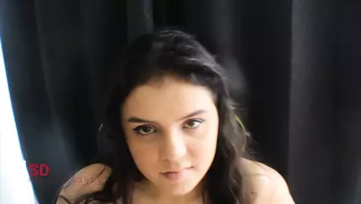 Üvey kardeşim sessizliğim için bana amını veriyor – o bir web kamerası modeli (bölüm 2) – ispanyolca porno