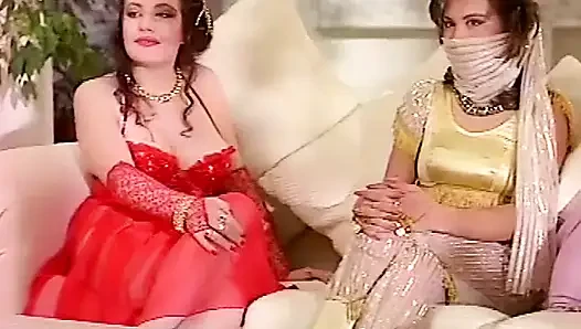 Jessica Rizzo két jelenetet mutat be olyan nőkkel, akik szeretik a faszt