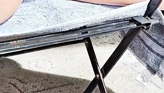 Bu azgın olgun batı avustralya ağzındaki büyük et paketine bakın.