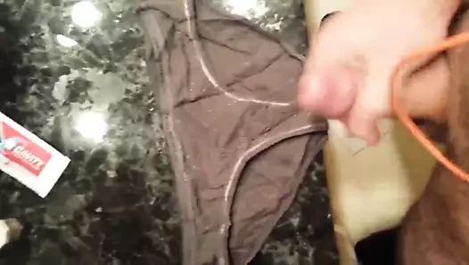 cumming üzerinde komşular külot