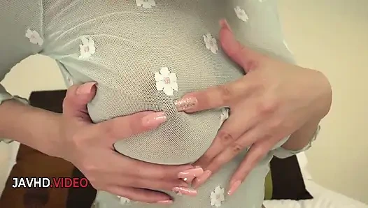 Quente asiática milf Hikari dando boquete alucinante ao vivo na cam