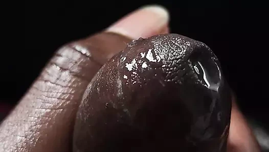 Kalın veiny siyah erkek yarak püskrür. (Kulaklık Tak)