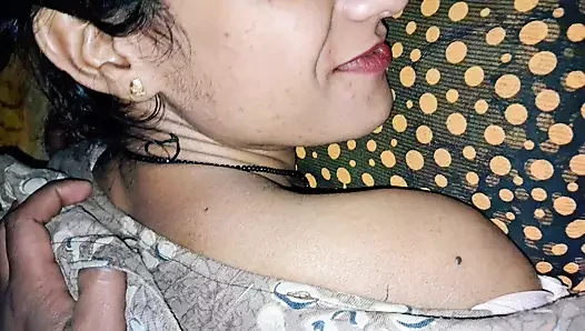 Hintli kayınbiraderi sevgilisinin kıllı kremsi amını sikiyor