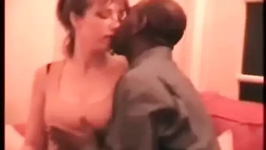 Aldatılan korkak gizli pezevenk eş için bbc bulls izlerken seks