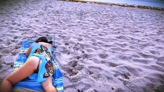 Suddenly a Stranger sneaks up and starts Touching my hairy Pussy on the Beach