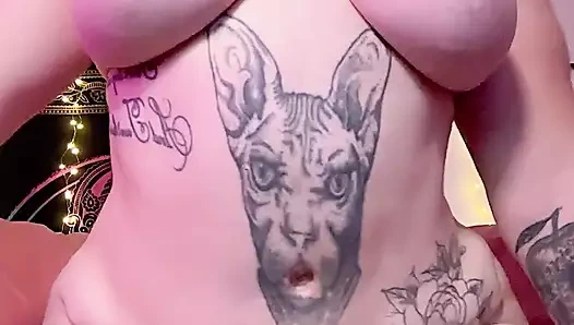 Scylla dildo ile orgazm amcık oyunu