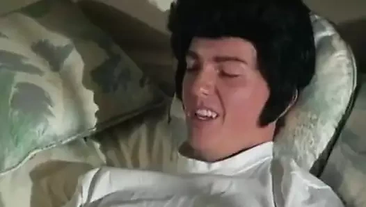 Kremsi amcık döl alıyor #4