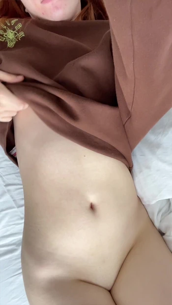 Я тебе нравлюсь?👅