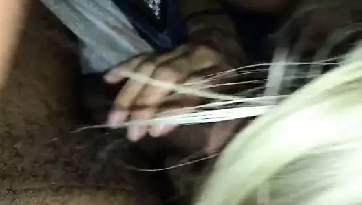 Kamu oral seks içinde araba amatör sarışın kız