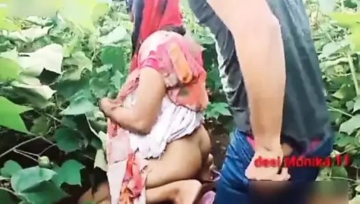 Bhabhi KO khet me choda
