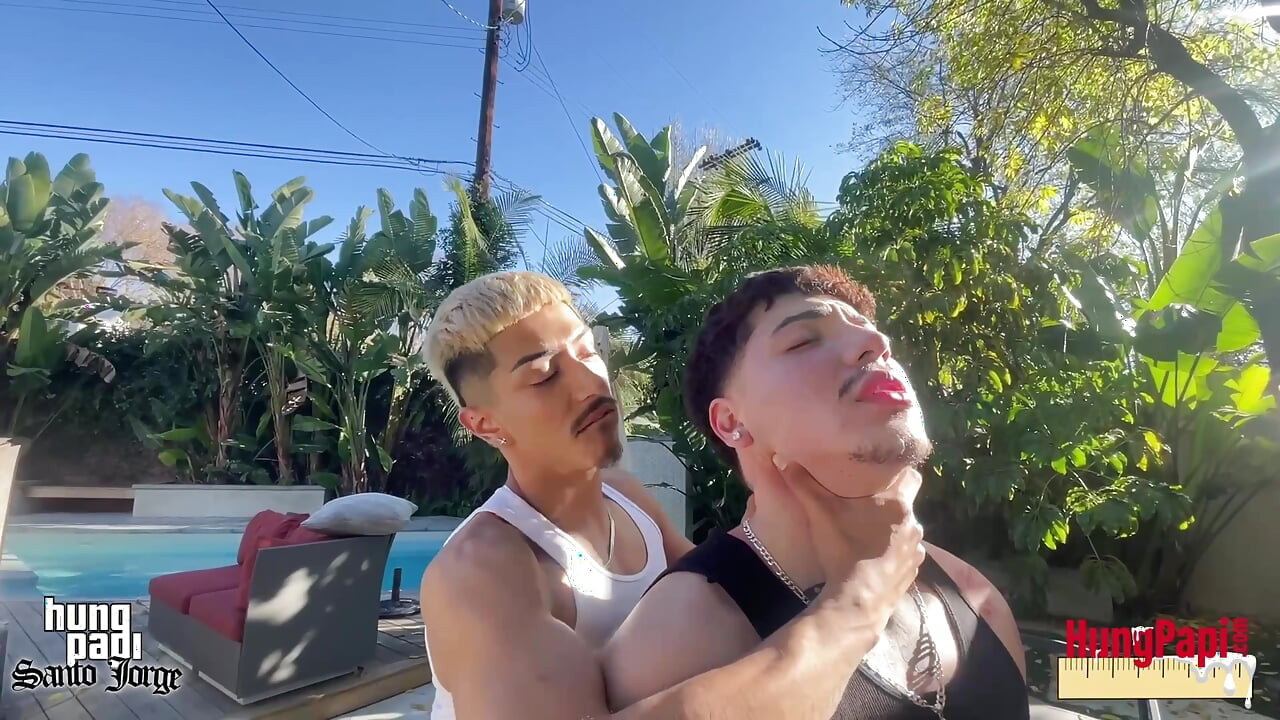 Latin haydut büyük sünnetsiz yarak sikiyor papi santo jorge eddy blanco