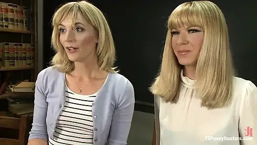 Rus yarağımı emmek için ne demek? Kız ilk kez ts öğretmeni tarafından sikiliyor