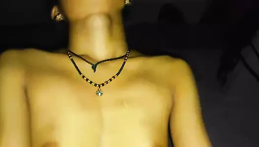 Hintli kız devar love yenge ile sert seks Hintçe ses