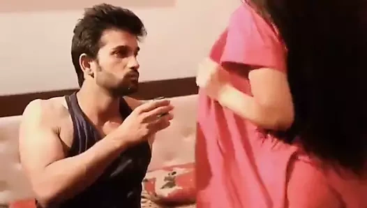 Bhabhi ne devar se karaya massage par devar ne khus