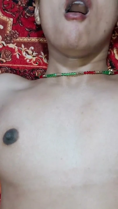 Indian Hot Bhabhi Ne Kamar Dabane Ke Bahane Pakal Liya Devar Ka Lund Fir Kehne Lagi Chodo Mujhe XXX HINDI AUDIO | Bölüm 3