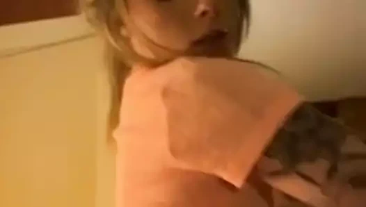 küçük göğüsler kız sürme Asya iri parça