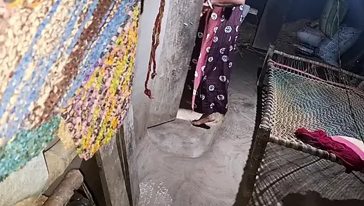 Nepalli evli kadın kocasıyla sikişiyor