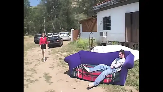 Utanmadan güzel bir kız