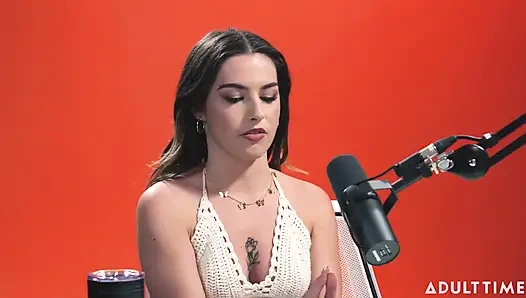 Titreme Kraliçesi Chanel Camryn | Adult Time Podcast