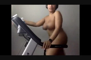 Çıplak sista egzersiz koşu bandı pt. 2