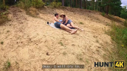 HUNT4K. As soon as she saw the money, she immediately started sucking a Stranger's Dick on the Beach