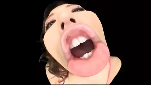 O sadece öpülmek istiyor