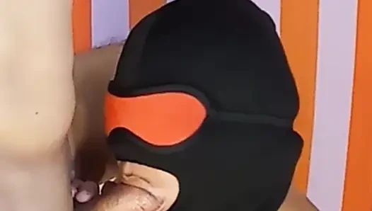 Maskeli oral seks olgun