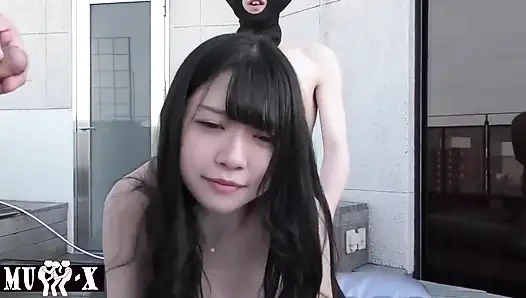 Paylaşılan heyecan celebratory Chaos Bright'a doğru açılırken ikisi açık gökyüzü altında birleşiyor 2.