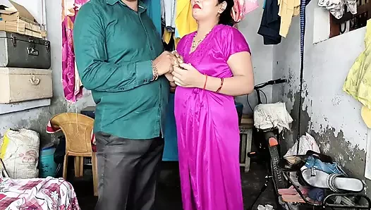 Erkek kardeşin evde değil, çabuk baldızını sik, baldız Hintçe ses kaydıyla söyledi!