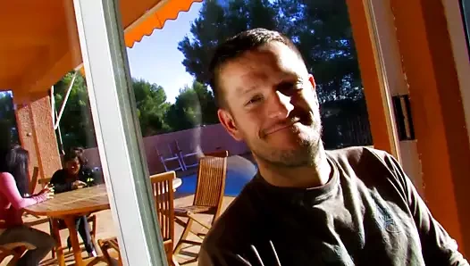 Evli kadın üçlü grup seks - doğal memeli zenci arkadaşlar anal sekse bayılıyor