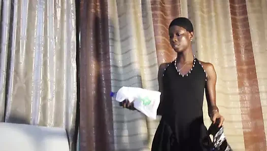 Ziyarete geldi ve sonunda götten iki yarak birden alıyor