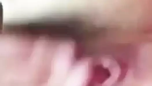 bir kızın mastürbasyon