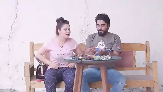 Iraklı oyuncu solaf jalil büyük memeler