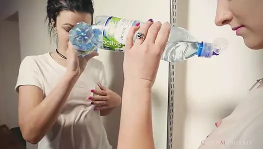 Aria Yunan ıslak şeffaf tişört