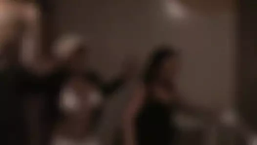 Köle joschi diskoda erkek tuvaleti yalamak zorunda