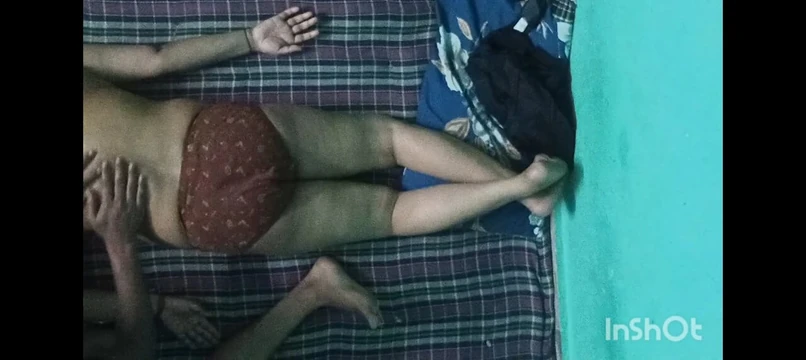 Brother-in-law gave oil massage to sister-in-law