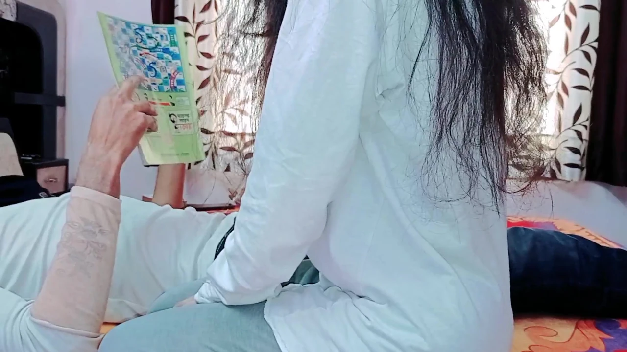 Step sister ne kiya chote bhai ko sex krne ke liye tyar full hindi sex chudayi 4K Video with dirty audio in hindi