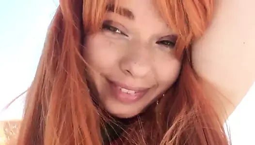 Milena kızıl saçlı öpücük